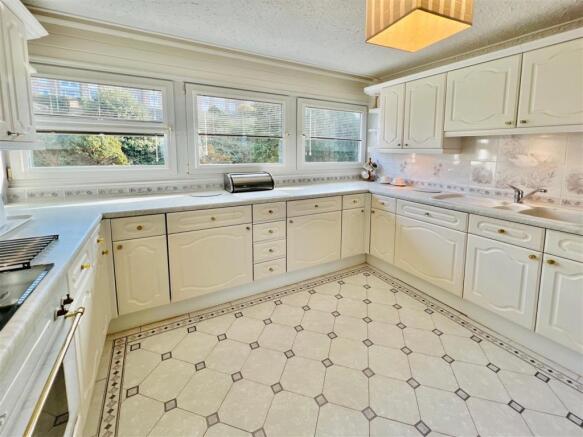 7 Heath Court 11.JPG