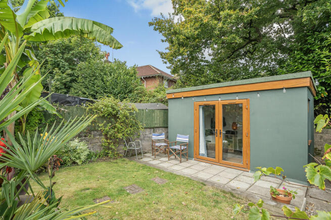 Garden Office 1