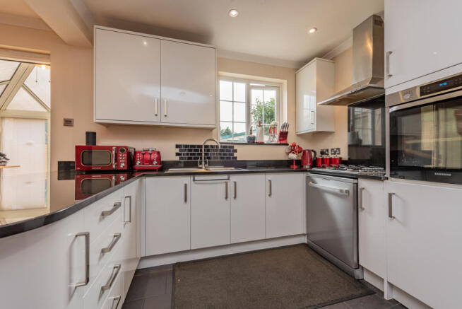Kitchen-(1)