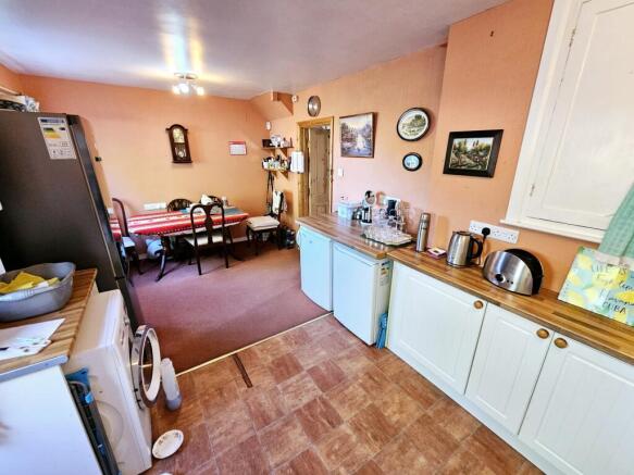 3 bed Terraced for sale Image 5