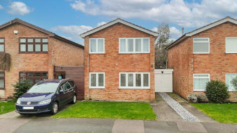Azalea Close, Burbage, LE10