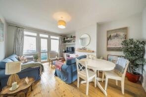 39, Flowersmead, Upper Tooting Park, London SW17 7SY