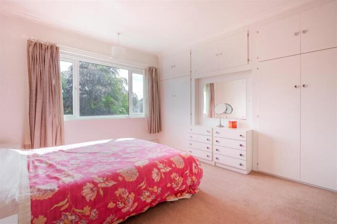3 bed Semi-Detached for sale Image 11