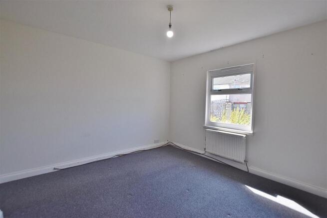 Bedroom 2.JPG