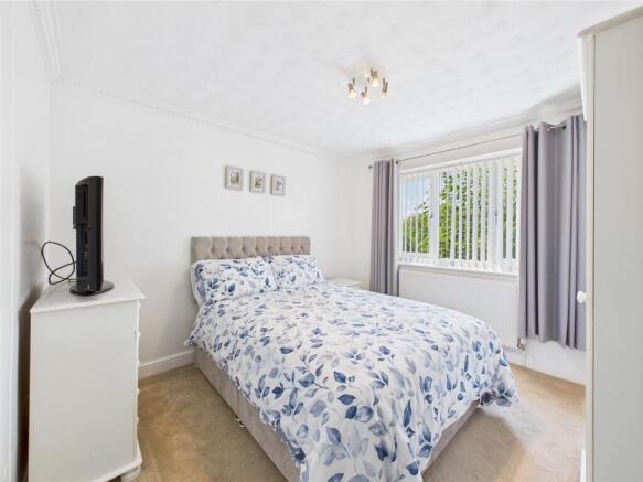 2 bed Detached for sale Image 10