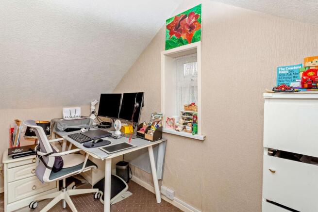 3 bed Semi-Detached for sale Image 12