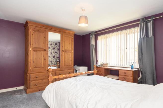 2 bed Flat for sale Image 9