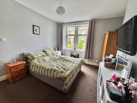 4 bed Terraced for sale Image 10