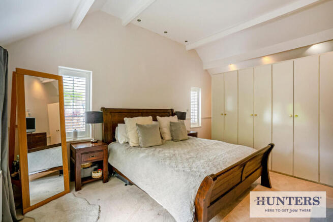 4 bed Detached for sale Image 12