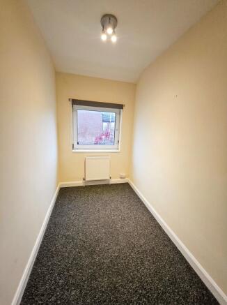 2 bed Terraced to rent Image 8