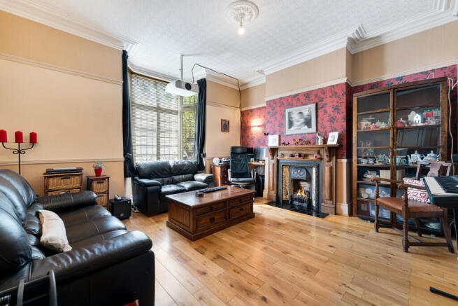 160 Manchester Road-18.jpg