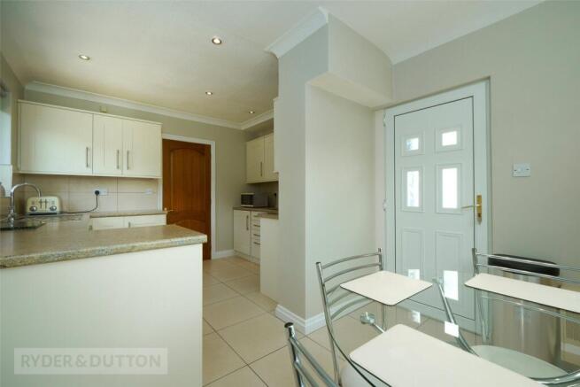 3 bed Detached for sale Image 8