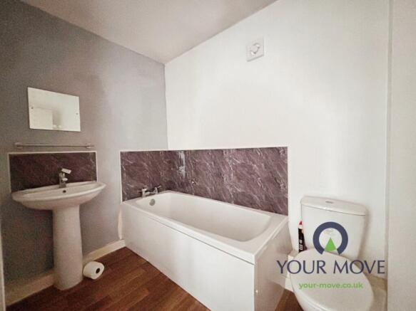 2 bed Flat for sale Image 6
