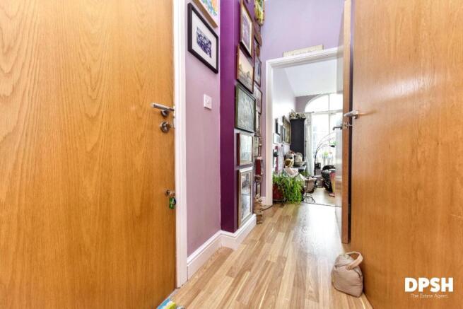 1 bed Apartment for sale Image 8