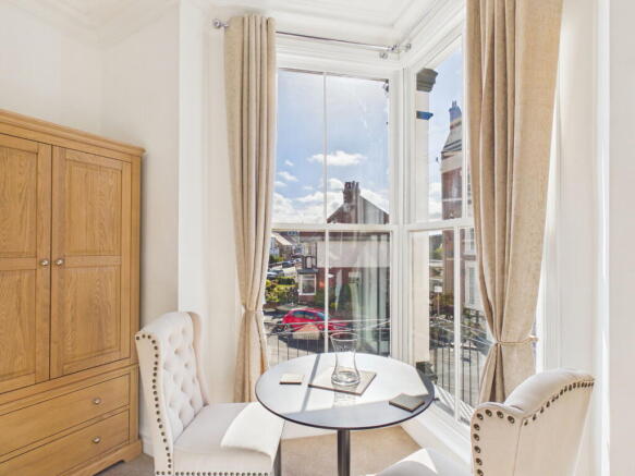 7 bed Town House for sale Image 12