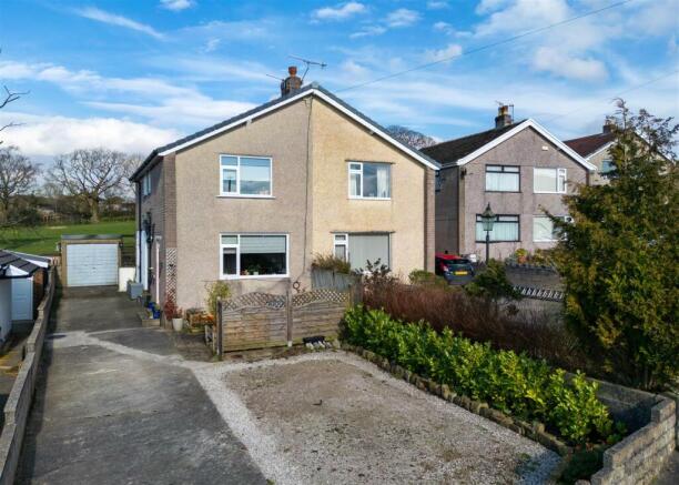 22 Lakeber Drive