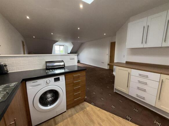2 bed Apartment for sale Image 9