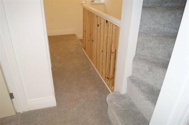 STAIRS/LANDING