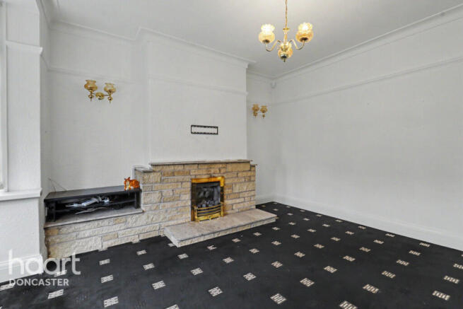 3 bed Semi-Detached for sale Image 6