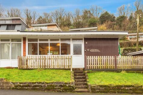 Summercliff Chalets, SWANSEA, West Glamorgan, SA3