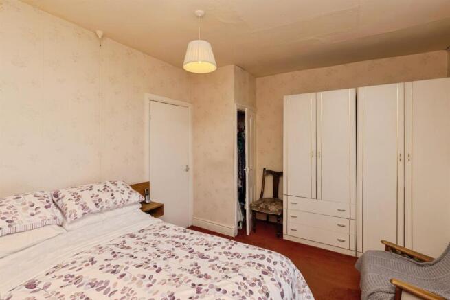 4 bed Terraced for sale Image 12