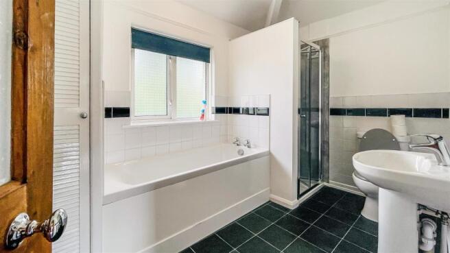 The 4-piece bathroom