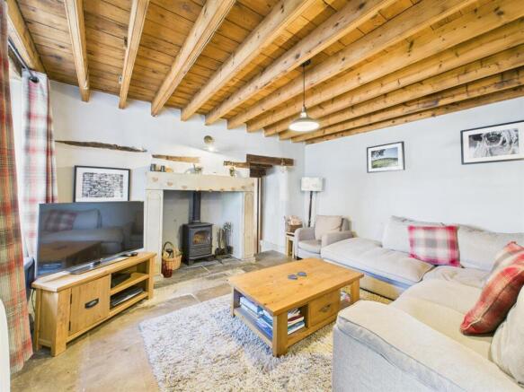 3 bed House for sale Image 4