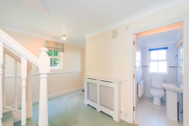 (Rightmove)  (3 of 26).jpg
