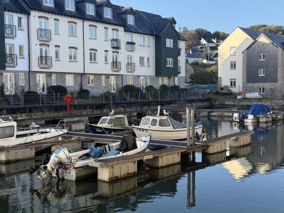 2-bed flat on Eastwood Road,Penryn,TR10 8JZ, £250,000