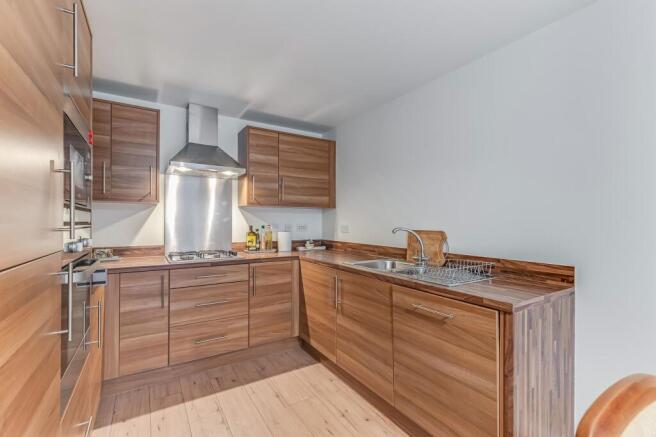 4 bed Detached for sale Image 6