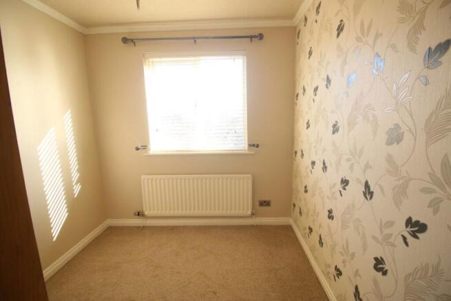 4 bed House to rent Image 12