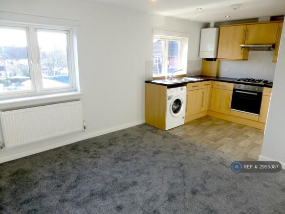 Lounge - Kitchen