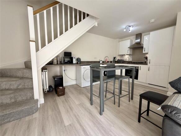 2 bed Semi-Detached for sale Image 5