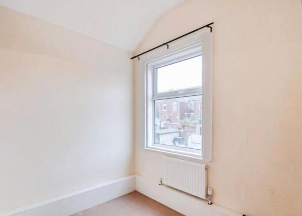 3 bed Terraced for sale Image 7