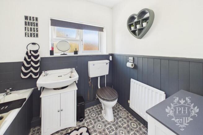 2 bed Semi-Detached for sale Image 11