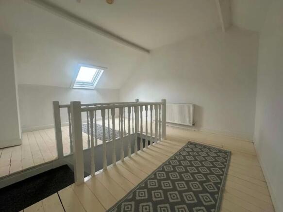 3 bed Terraced for sale Image 7