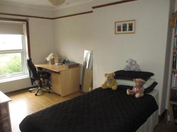 Bedroom 2:
