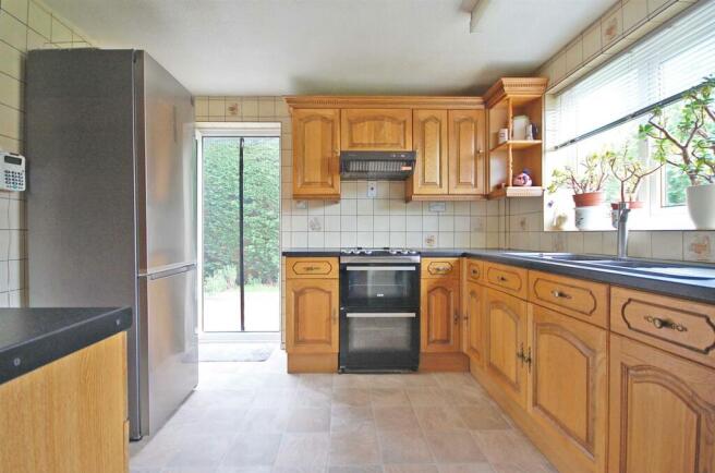 Kitchen c.jpg