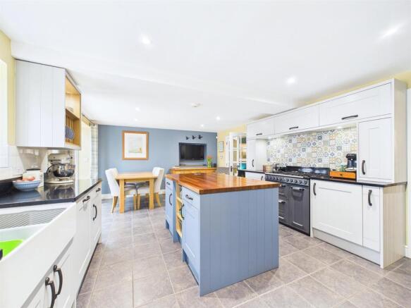 Kitchen 2