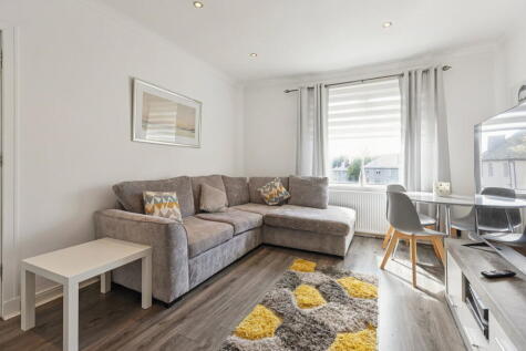 Cameron Crescent, Hamilton, ML3 6NT