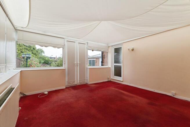 2 bed Semi-Detached Bungalow for sale Image 11