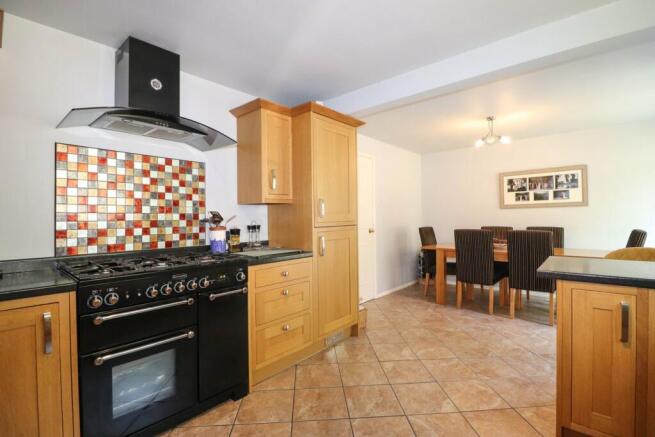 Dining kitchen