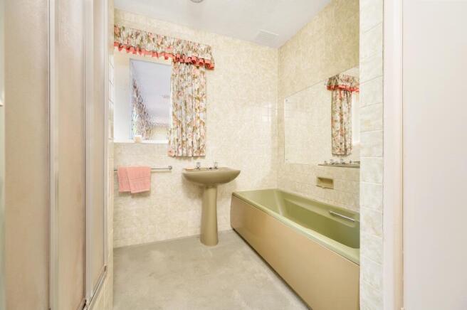 Photo 11