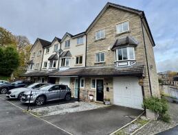 1, Bromley Bank, Denby Dale, Huddersfield HD8 8QG