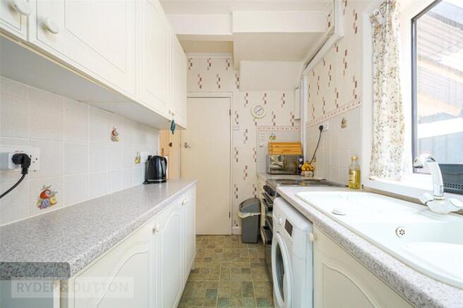3 bed Semi-Detached for sale Image 7