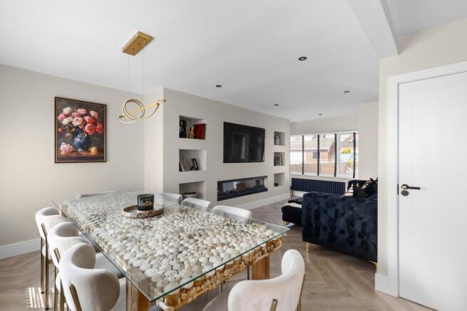 Dining Room Into Lounge