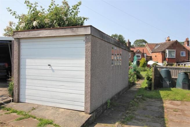 Garage.jpg