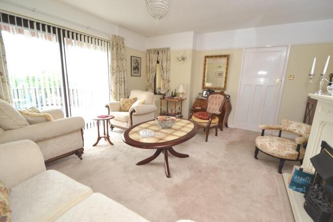 lounge 1