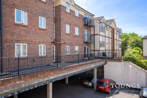 Lower Southend Road, Riverside Court, SS11