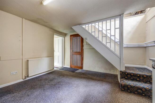 4 bed Semi-Detached for sale Image 7